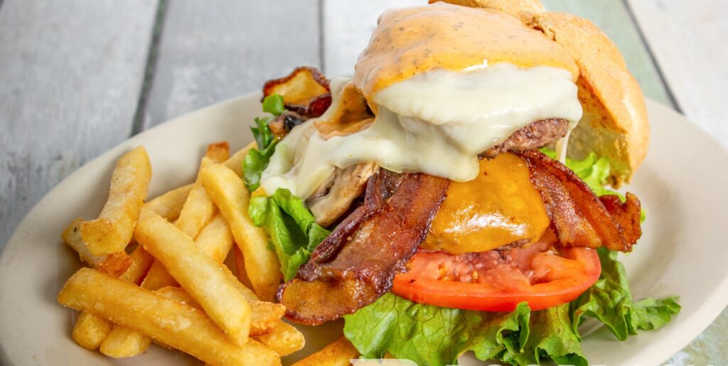 Lil Bits Cafe Co Rd 101 Lil Bits Burger E1762207945490 1024x515